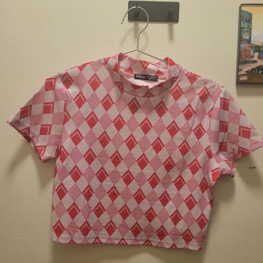 PINK ARGYLE CROP TOP